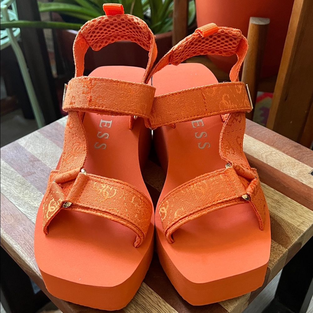 Guess GWDAYSA flatform platform wedge sandals summer shoes 7 women’s orange - Picture 2 of 5